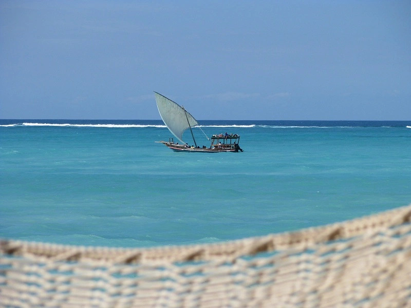 Hängematte mit Blick auf das türkise Meer