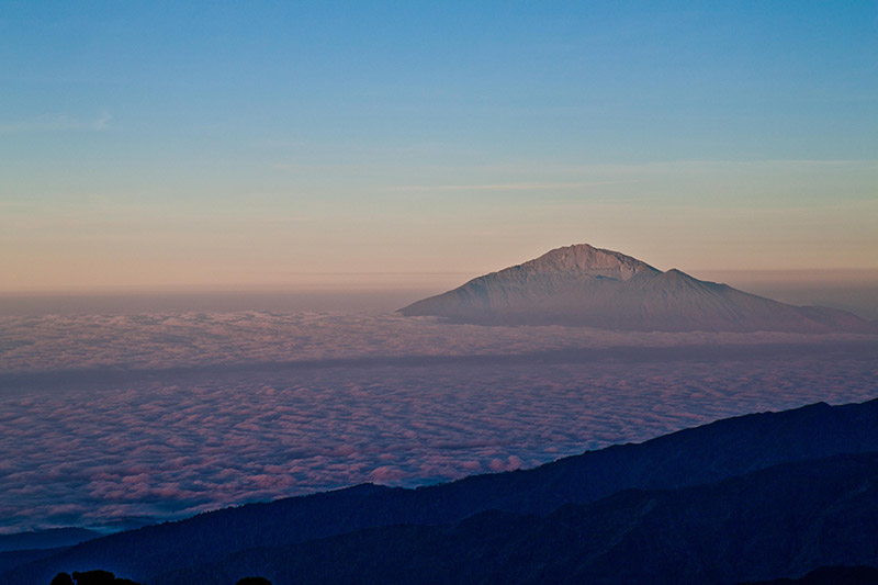 Wolkendecke, Mount Meru